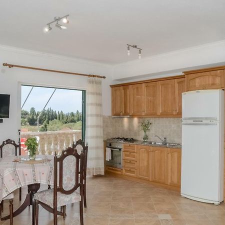 Modern Flat With Beautiful Views In South Of Corfu Appartement Lefkímmi Buitenkant foto