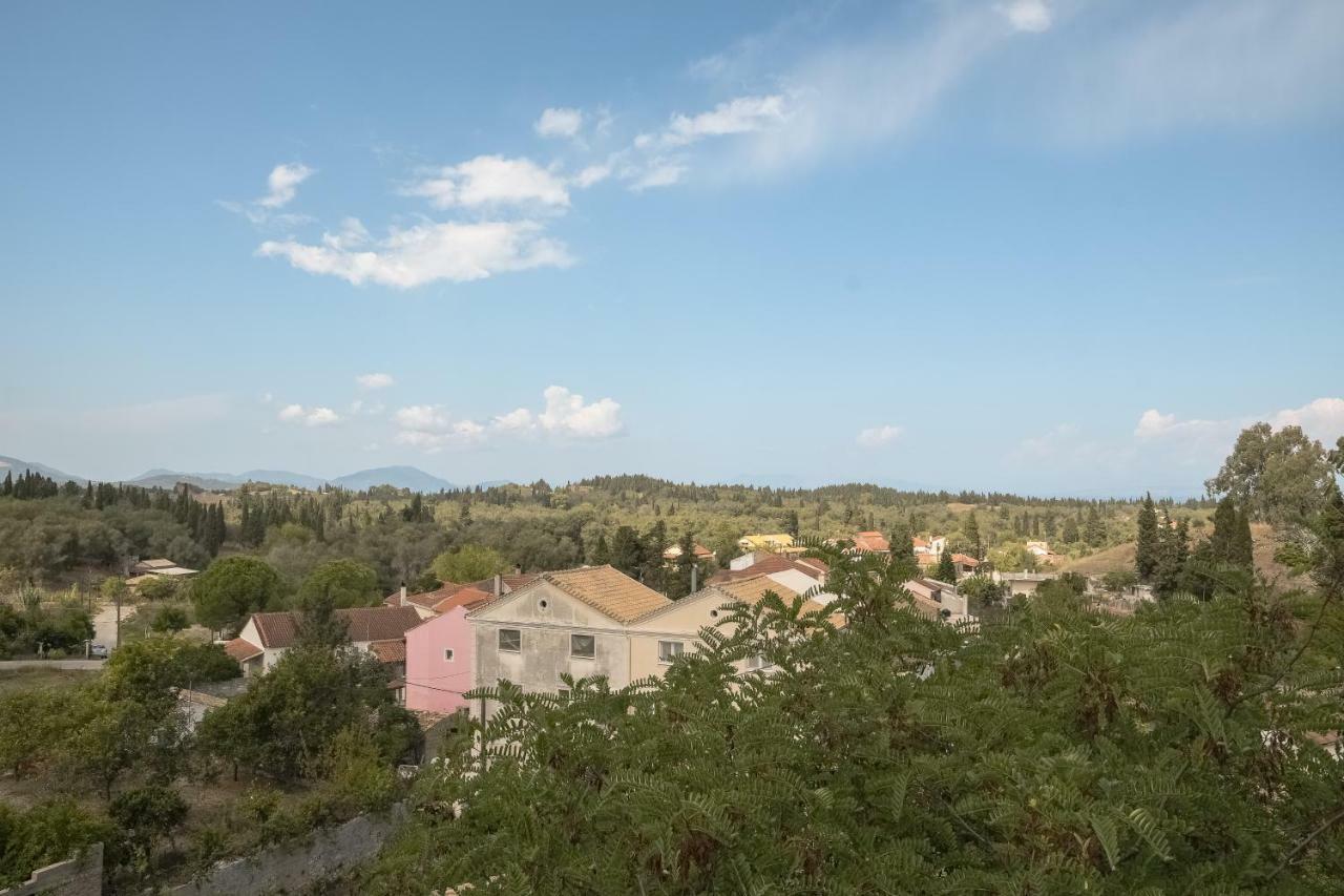 Modern Flat With Beautiful Views In South Of Corfu Appartement Lefkímmi Buitenkant foto